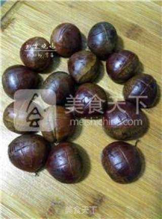 板栗烧鸡的做法步骤：2