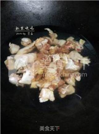板栗烧鸡的做法步骤：4