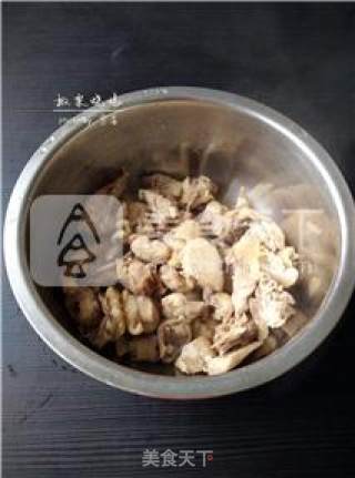 板栗烧鸡的做法步骤：5