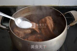 卤口条的做法步骤：7