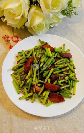 腊肉炒蒜薹的做法步骤：8
