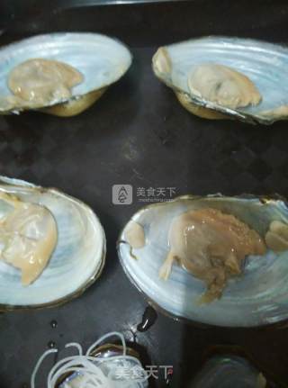 粉丝蒸蛤蜊的做法步骤：3