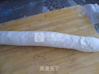 拧劲花卷的做法步骤：5