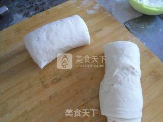 拧劲花卷的做法步骤：6