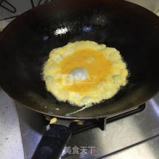 西芹蛋炒饭的做法步骤：3