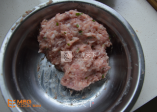肉末粉丝堡的做法步骤：1