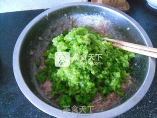 青椒猪肉水饺的做法步骤：8