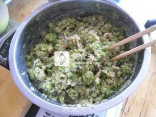 青椒猪肉水饺的做法步骤：9