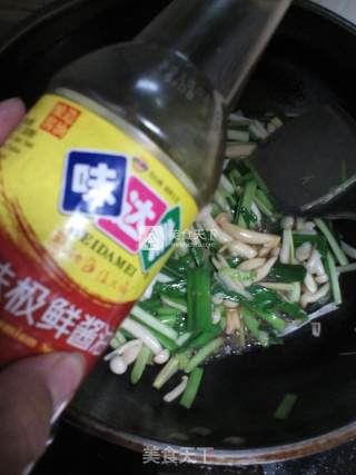蒜苗白玉菇的做法步骤：7