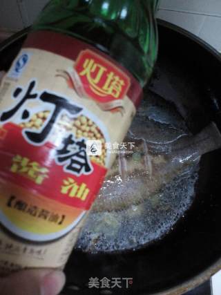 红烧鱼的做法步骤：8