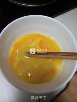 韭菜炒山鸡蛋的做法步骤：2