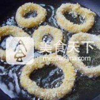 黄金鱿鱼圈的制作的做法步骤：6