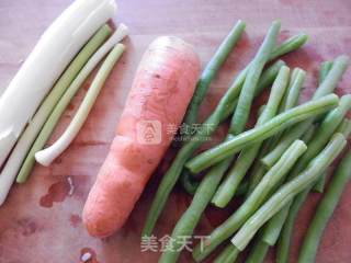 炒四季梅的做法步骤：1