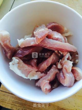油炸小肉串的做法步骤：1