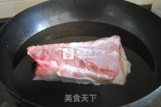 萝卜干炖肉的做法步骤：2