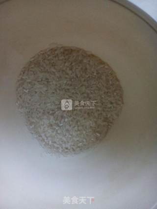 大米绿豆粥的做法步骤：1