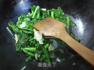 笋片炒油菜蕻的做法步骤：8