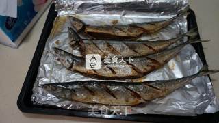香烤秋刀鱼的做法步骤：6