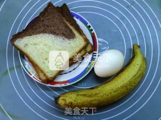 香蕉土司卷的做法步骤：1
