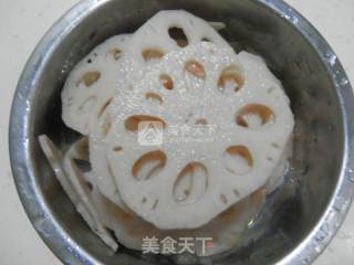 蜜汁莲藕的做法步骤：4