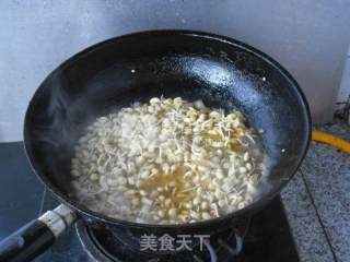 烧黄豆芽的做法步骤：7