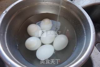 自制爆油咸鸭蛋的做法步骤：9