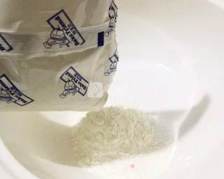电饭煲蛋糕的做法步骤：1