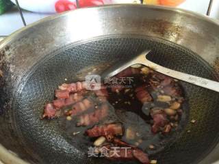 腊肉手撕包菜的做法步骤：7