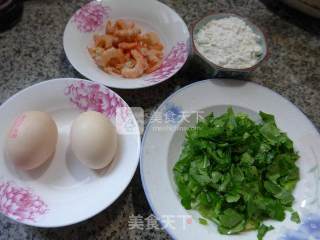 芹菜虾肉鸡蛋饼的做法步骤：1