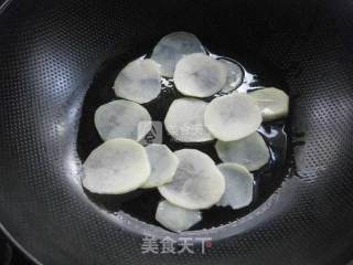 西班牙土豆煎饼的做法步骤：2