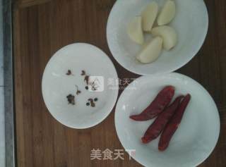 酸辣黄瓜的做法步骤：2