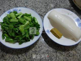咖喱天菜芯煮年糕的做法步骤：1