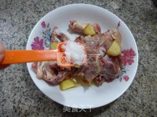 油炸鸡骨架的做法步骤：7