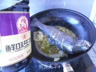 烧虹鳟鱼的做法步骤：7
