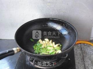家常烧鲈鱼的做法步骤：7