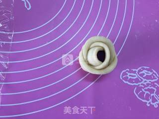 玫瑰花小餐包的做法步骤：11