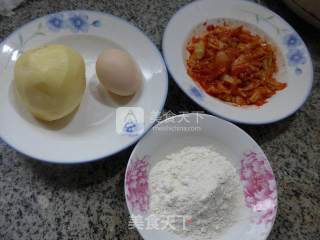 鸡蛋泡菜土豆丝饼的做法步骤：1