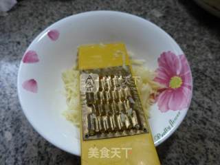 鸡蛋泡菜土豆丝饼的做法步骤：2