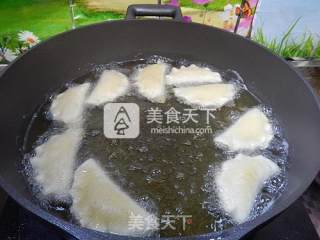 炸油角的做法步骤：7