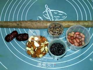 抗癌黑米山药糊的做法步骤：1