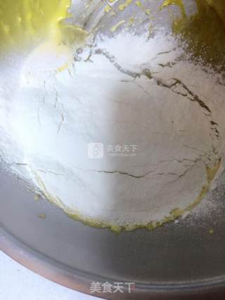 草莓夹心小方块的做法步骤：4
