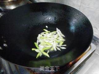 茄汁莲片的做法步骤：2