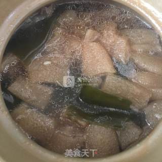竹荪海带排骨汤的做法步骤：5