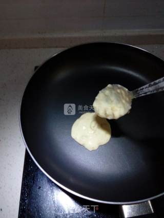 蜂蜜香蕉松饼的做法步骤：7