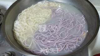 彩色手擀面的做法步骤：10