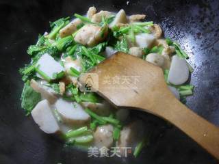 开洋芹菜煮香芋的做法步骤：5