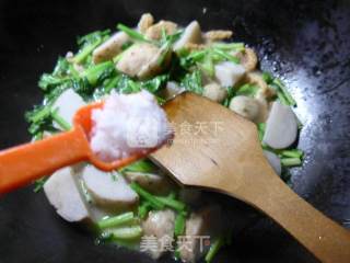 开洋芹菜煮香芋的做法步骤：7