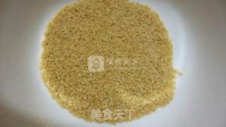 南瓜小米粥的做法步骤：2
