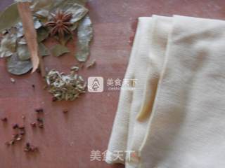卤腐皮结的做法步骤：1