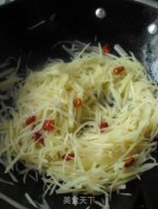 酸辣土豆丝的做法步骤：4